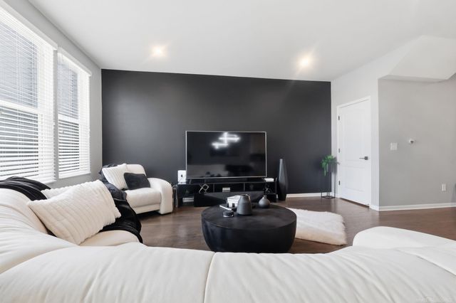 4877 Broomfield Way, Orion Twp, MI 48359