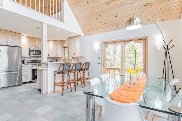 461 Route 199, Red Hook, NY 12571
