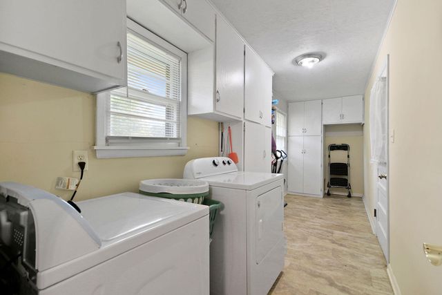 1212 ROSEBUD ST, Mexico, MO 65265