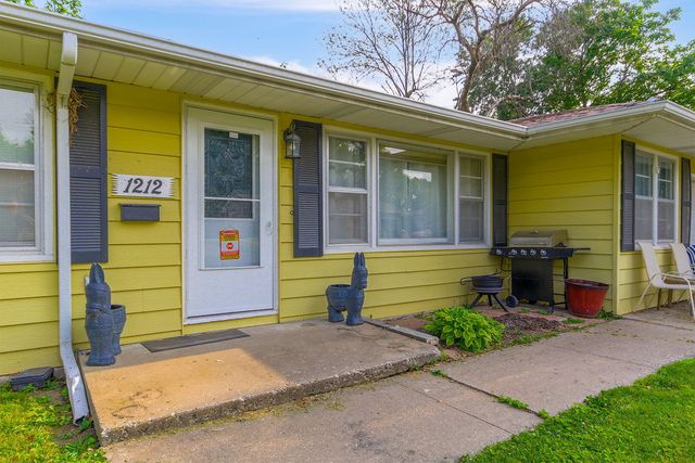 1212 ROSEBUD ST, Mexico, MO 65265