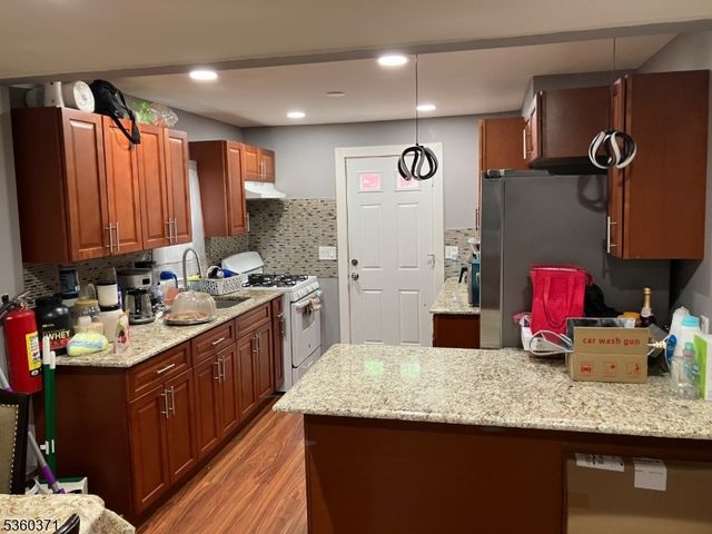 53 Glenwood Ave, City Of Orange Twp., NJ 07050