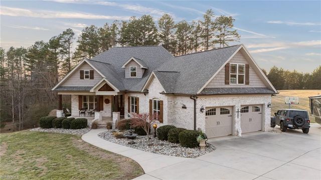 536 Black Mountain Road, Pilot Mountain, NC 27041