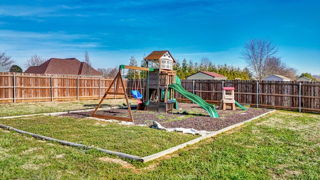 1974 Rolling Meadow Ln, Chapel Hill, TN 37034