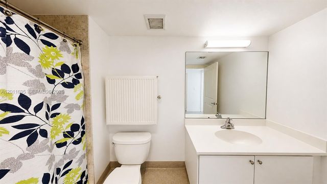 111 E Flagler St 705, Miami, FL 33131