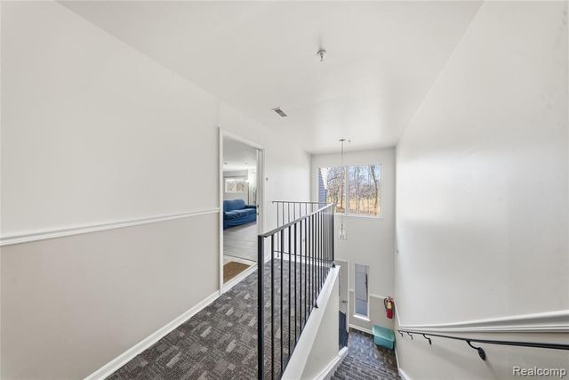 10177 Nancys Boulevard 86, Grosse Ile, MI 48138