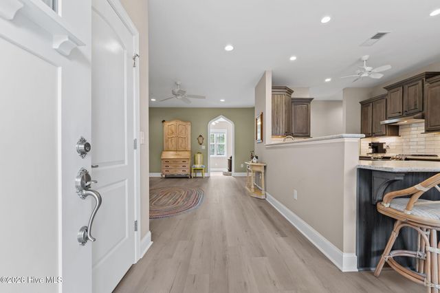 102 Roxburgh Court, West End, NC 27376