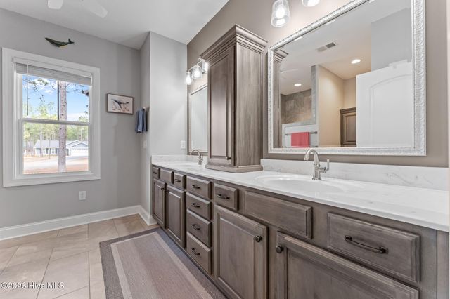 102 Roxburgh Court, West End, NC 27376