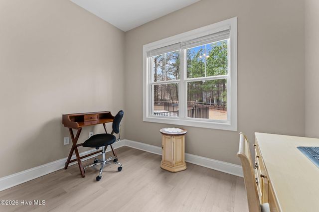 102 Roxburgh Court, West End, NC 27376