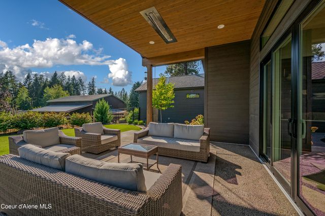 1404 E Bruin LOOP, Hayden, ID 83835