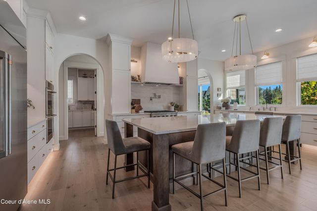 1404 E Bruin LOOP, Hayden, ID 83835