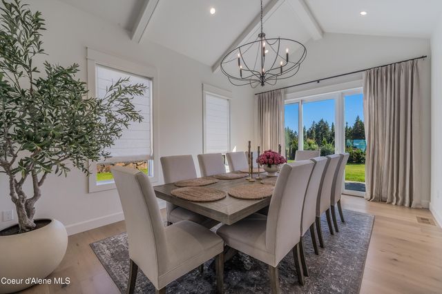 1404 E Bruin LOOP, Hayden, ID 83835