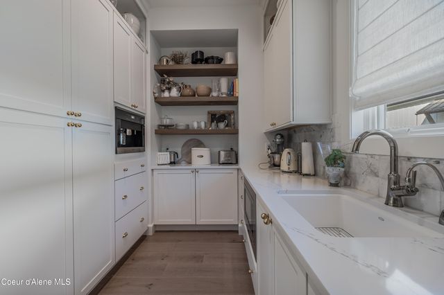 1404 E Bruin LOOP, Hayden, ID 83835