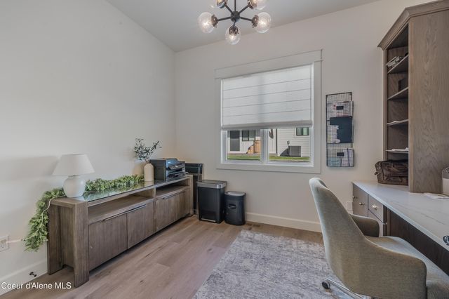 1404 E Bruin LOOP, Hayden, ID 83835