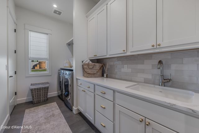 1404 E Bruin LOOP, Hayden, ID 83835