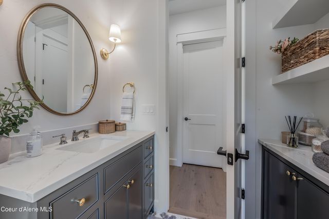 1404 E Bruin LOOP, Hayden, ID 83835