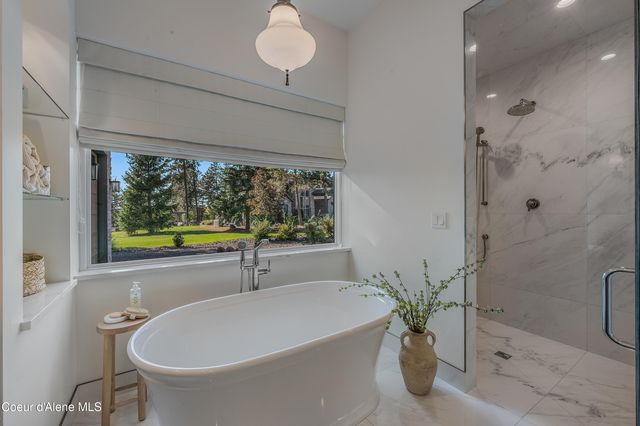 1404 E Bruin LOOP, Hayden, ID 83835