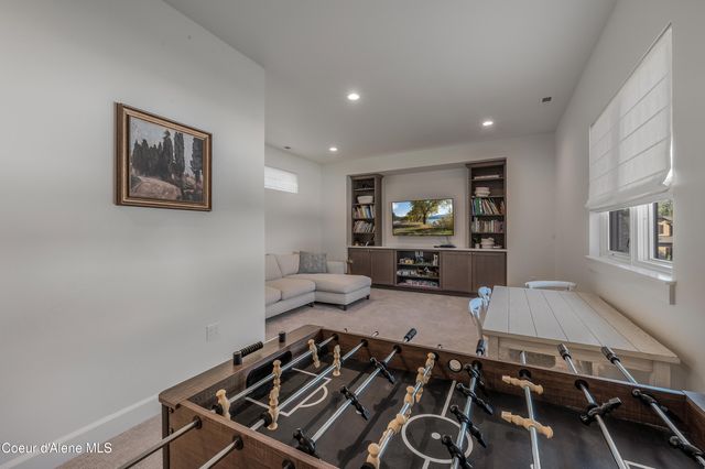 1404 E Bruin LOOP, Hayden, ID 83835