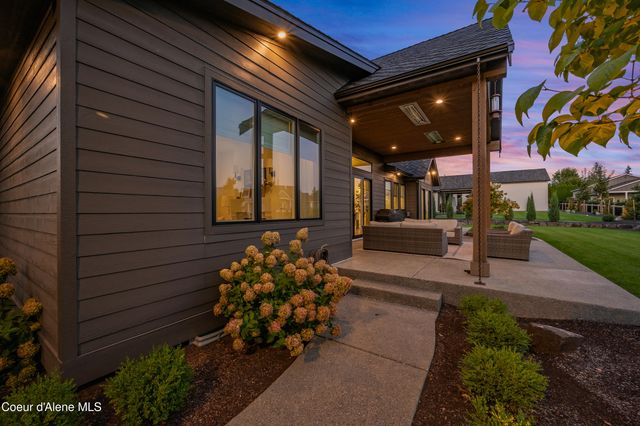 1404 E Bruin LOOP, Hayden, ID 83835