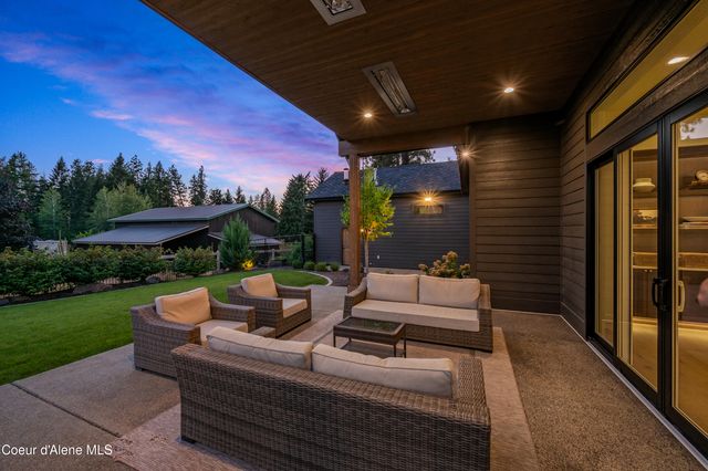 1404 E Bruin LOOP, Hayden, ID 83835