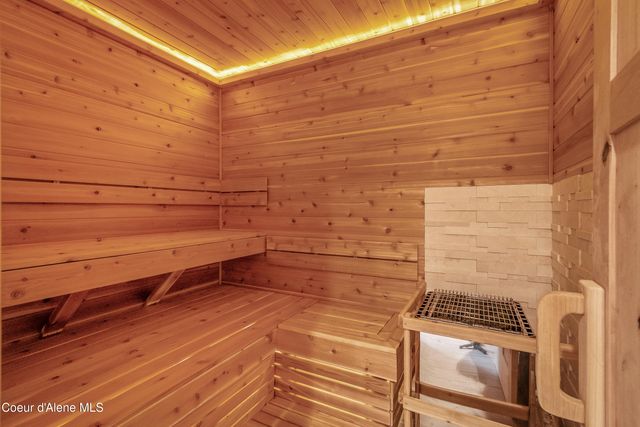 1404 E Bruin LOOP, Hayden, ID 83835