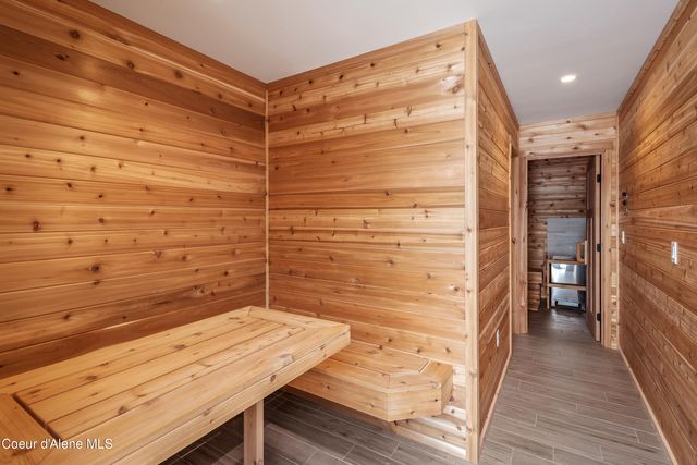 1404 E Bruin LOOP, Hayden, ID 83835