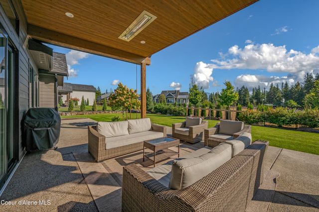 1404 E Bruin LOOP, Hayden, ID 83835