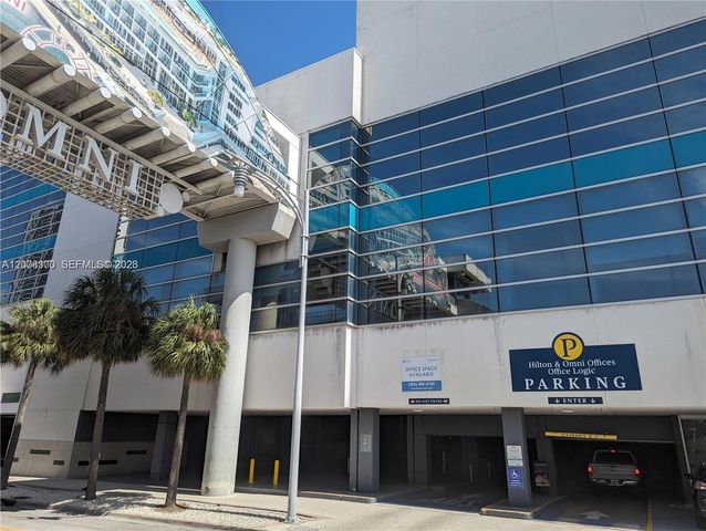 1501 Biscayne Blvd INT, Miami, FL 33132