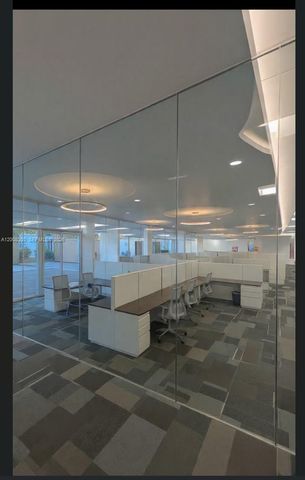 1501 Biscayne Blvd INT, Miami, FL 33132