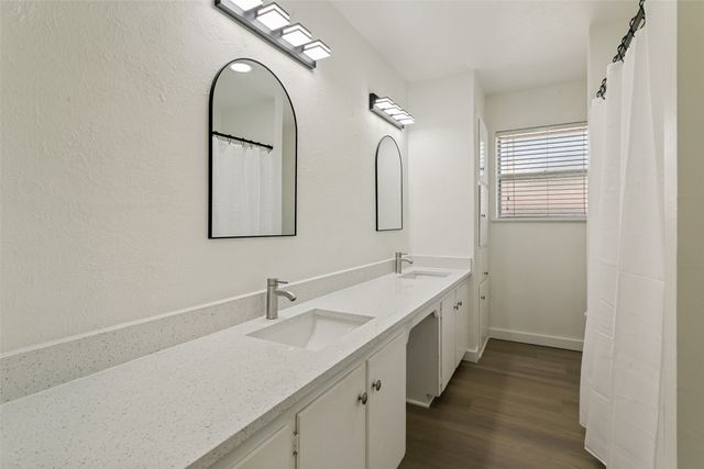 4009 Twilight Drive S, Benbrook, TX 76116