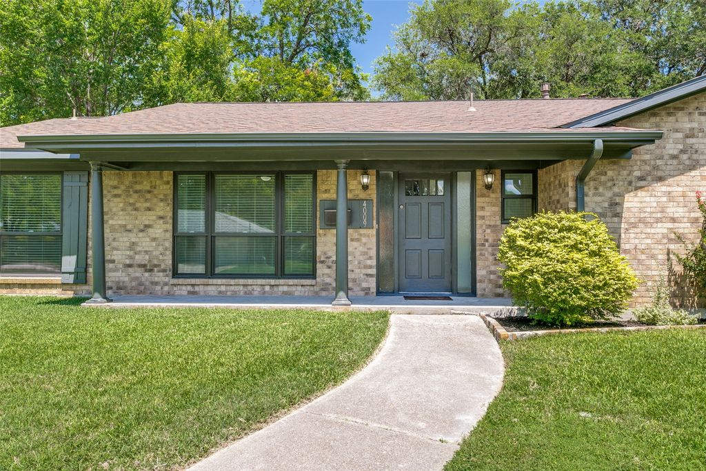 4009 Twilight Drive S, Benbrook, TX 76116
