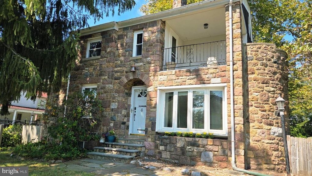 4 ROSSITER AVE, Phoenixville, PA 19460
