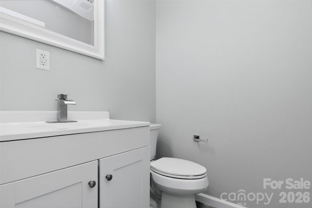 2610 Park Road E, Charlotte, NC 28209