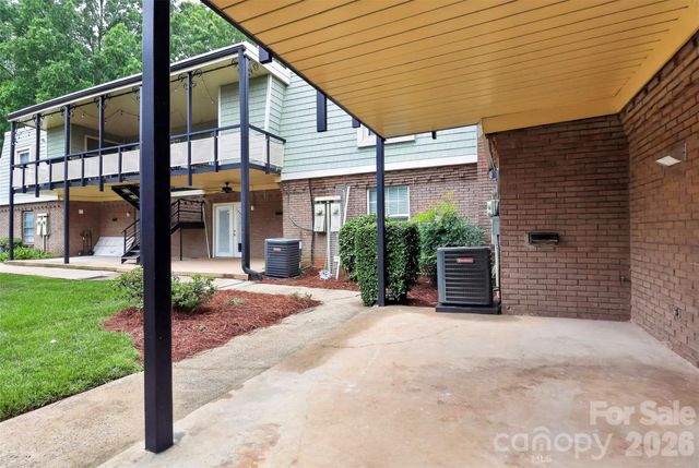 2610 Park Road E, Charlotte, NC 28209