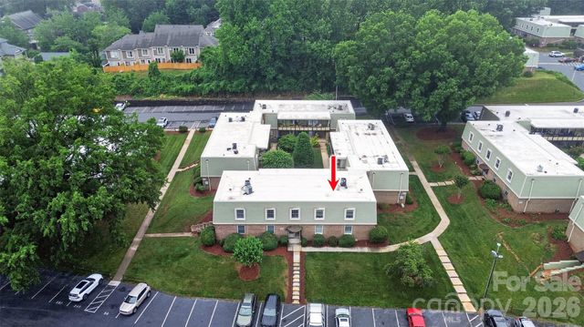 2610 Park Road E, Charlotte, NC 28209