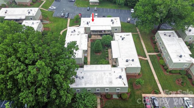 2610 Park Road E, Charlotte, NC 28209