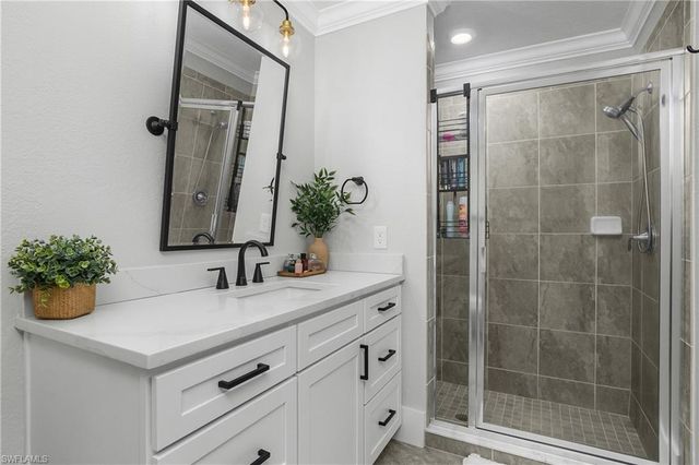 9584 Trevi CT # 5217, Naples, FL 34113