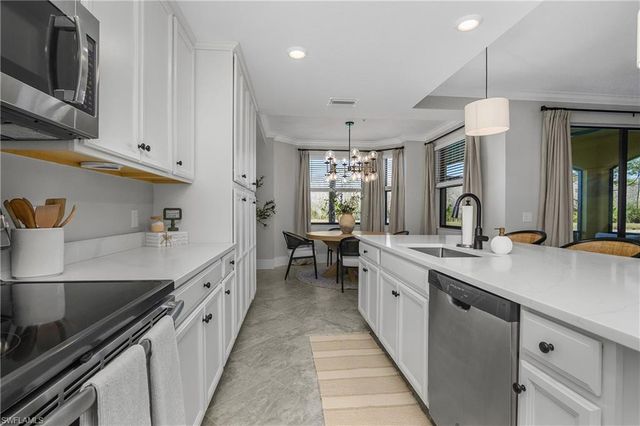 9584 Trevi CT # 5217, Naples, FL 34113