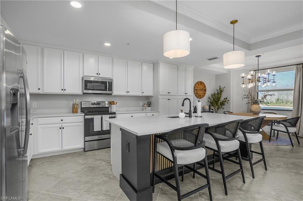 9584 Trevi CT # 5217, Naples, FL 34113