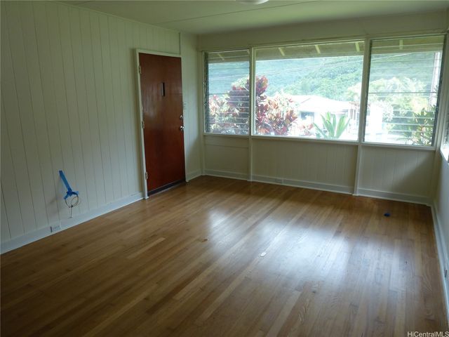 2409 Waiomao Road, Honolulu, HI 96816