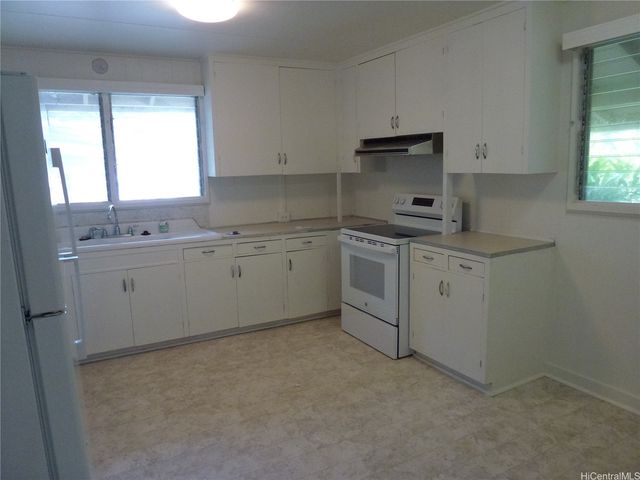 2409 Waiomao Road, Honolulu, HI 96816