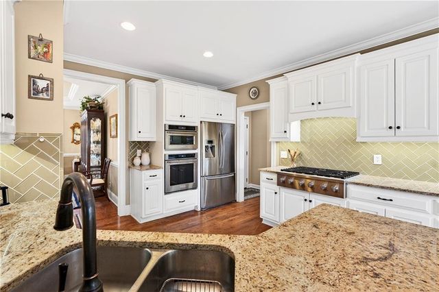 904 Augusta, Woodstock, GA 30188