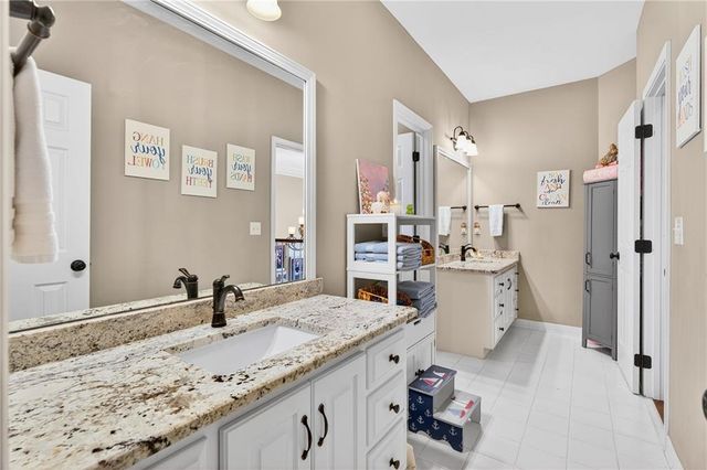 904 Augusta, Woodstock, GA 30188