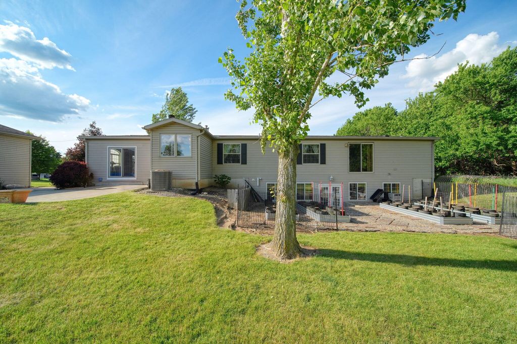 13465 Horning Road, Norvell Twp, MI 49230