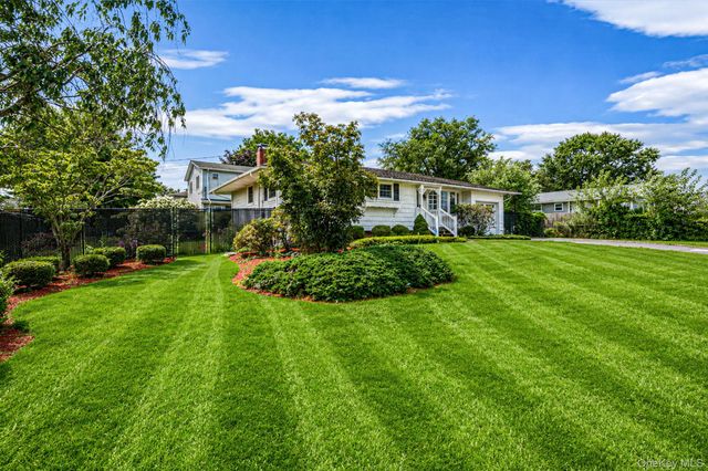 16 Jackson Avenue, Centereach, NY 11720