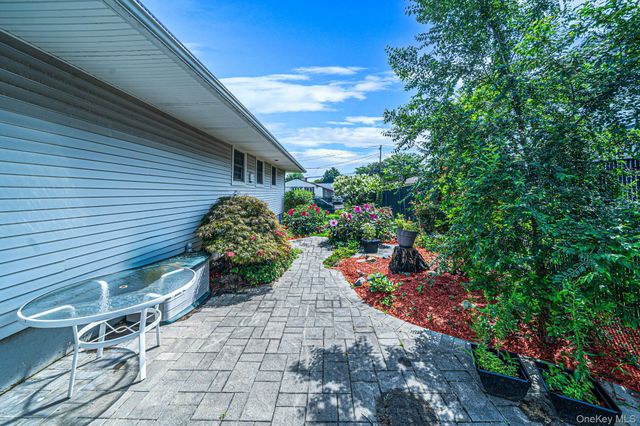 16 Jackson Avenue, Centereach, NY 11720