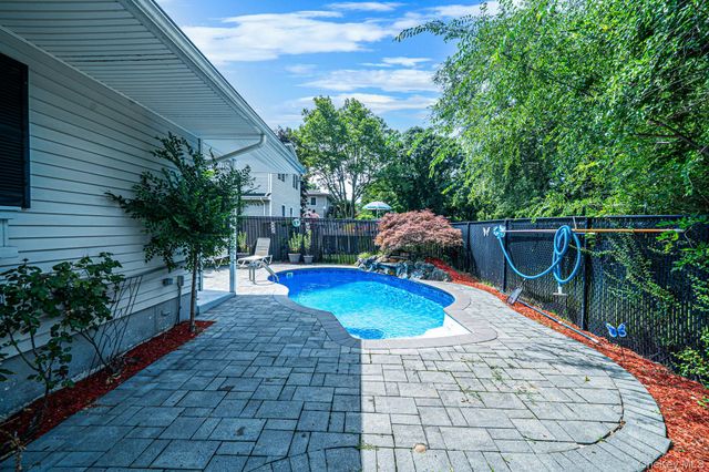 16 Jackson Avenue, Centereach, NY 11720
