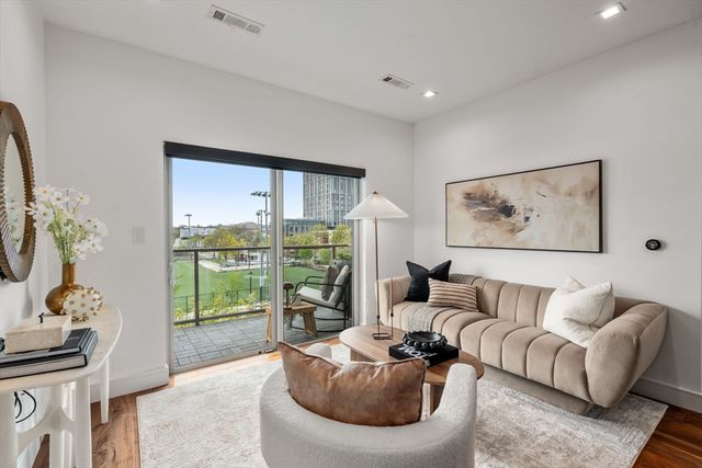 99 Sumner St 321, Boston, MA 02128
