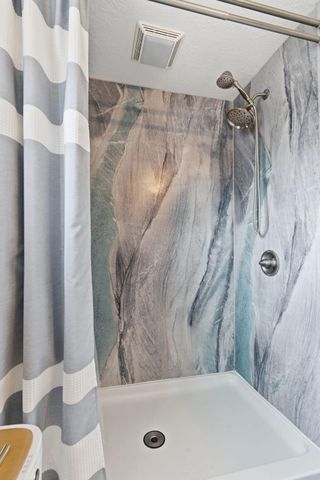 9721 State Highway C, Marshfield, MO 65706