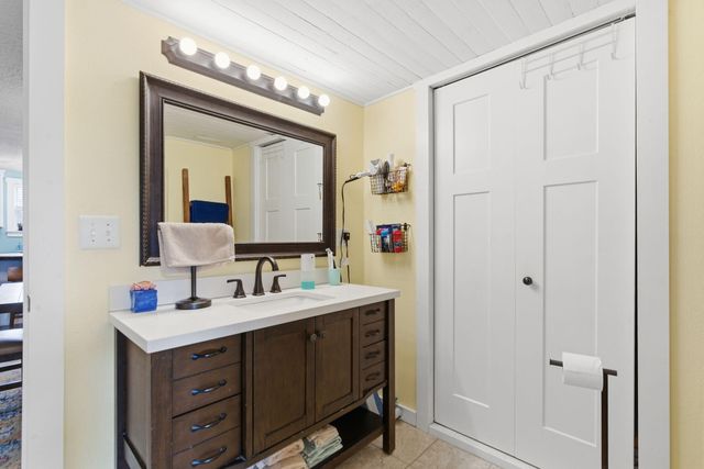 9721 State Highway C, Marshfield, MO 65706