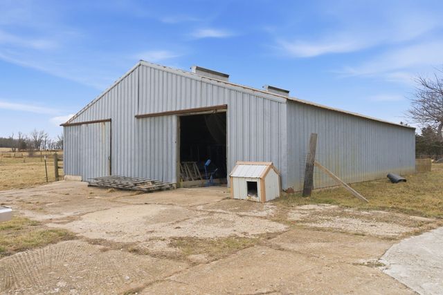 9721 State Highway C, Marshfield, MO 65706